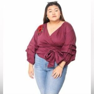 NWT Iris Boutique Puffed Sleeve Wrap Top with Rose Appliqué Size 2XL Fit Like XL